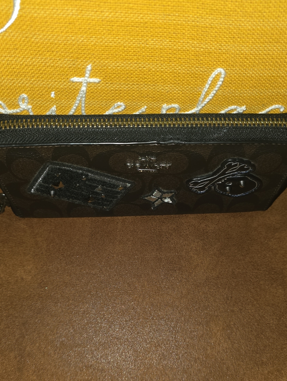 Coach Dark Brown Leather Zip Wallet with Blue Skull Patch,star,and Flag on front - Picture 5 of 8